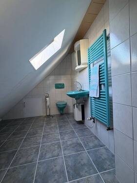 WC im DG.JPG - 