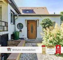 Doppelhaushälfte mit schönem Vorgarten und Garage | Großes, durchgrüntes Grundstück! - Schkeuditz