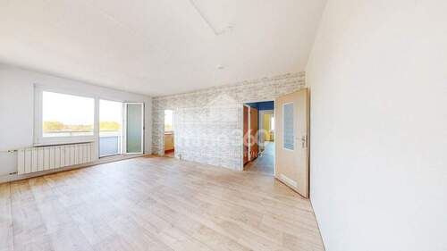 Zimmer 1 + Loggia - 3 Zimmer Etagenwohnung in Berlin