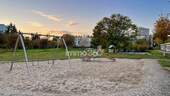 Park + Spielplatz - 