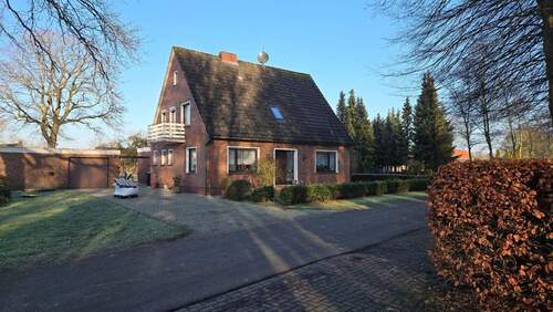 Straßenfront, Kielweg 2 in 26849 Lammertsfehn - 7 Zimmer Einfamilienhaus zum Kaufen in Filsum