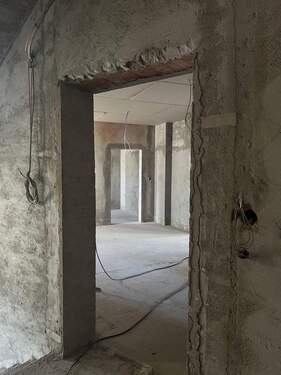 OG-02-WG-04-Wohnungseingangstür - Attraktive Wohnungen in einem Gründerzeithaus