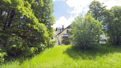 Blick von der Würm aufs Gebäude - 