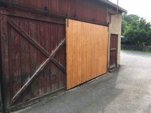 Außenansicht - Lagerraum (Schuppen) - Gegenüber von der Laderamp - 