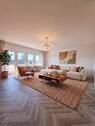 Wohn und Esszimmer - Helle 3-Zimmer-Wohnung mit atemberaubendem Ausblick und Gestaltungsfreiraum