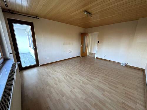 Wohnzimmer - Etagenwohnung mit 63,50 m² in Nordstemmen zum Kaufen