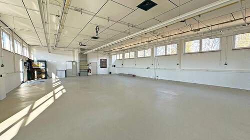 EG - Halle in Reutlingen / Degerschlacht