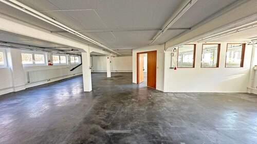 UG - Halle in Reutlingen / Degerschlacht zur Miete