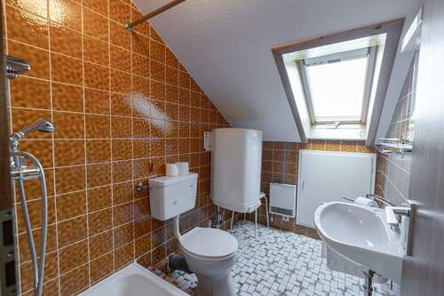 Dachgeschoss, Bad - 