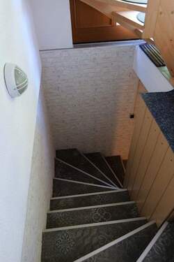 Treppen in den Keller - 