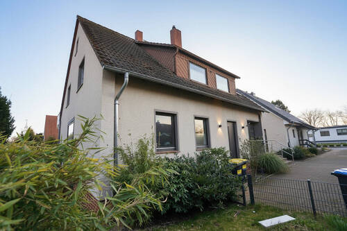 Ansicht - 6 Zimmer Einfamilienhaus zum Kaufen in Braunschweig / Veltenhof