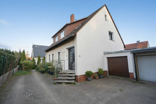 Ansicht vorne - Einfamilienhaus mit 155,00 m&sup2; in Braunschweig / Veltenhof zum Kaufen