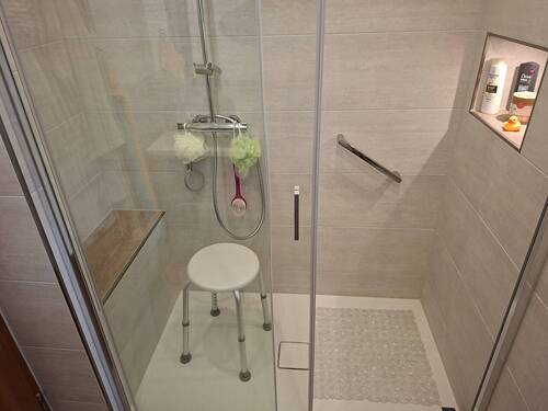 Badezimmer II - 