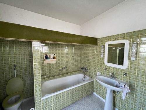 Badezimmer im Erdgeschoss - 