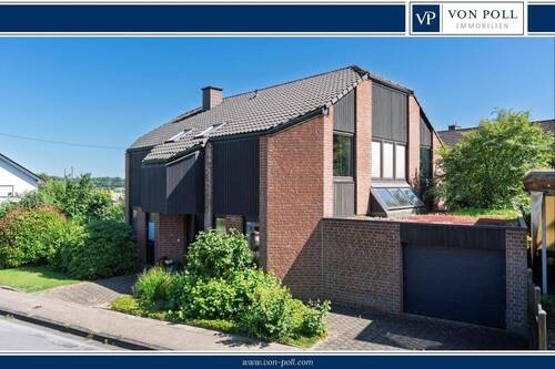 Titelfoto - 7 Zimmer Einfamilienhaus zum Kaufen in Bielefeld