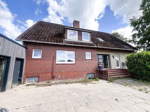Zweifamilienhaus - Einfamilienhaus in Stade