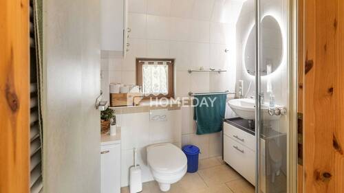 1. OG Badezimmer 1 - 