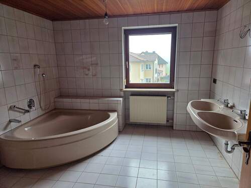 Badezimmer (OG) - 