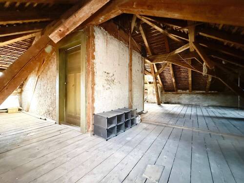 ausbaufähige Bühne - 