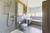 OG: Badezimmer - 