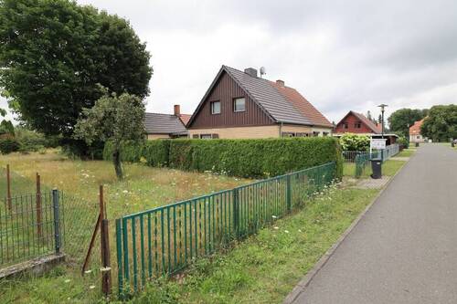 Grundstück - 4 Zimmer Doppelhaushälfte zum Kaufen in Eberswalde