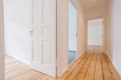 Flur Beispiel - Etagenwohnung mit 84,40 m² in Berlin zum Kaufen