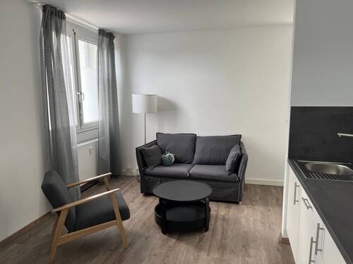 Wohnbereich - 1 Zimmer Etagenwohnung in Fürth