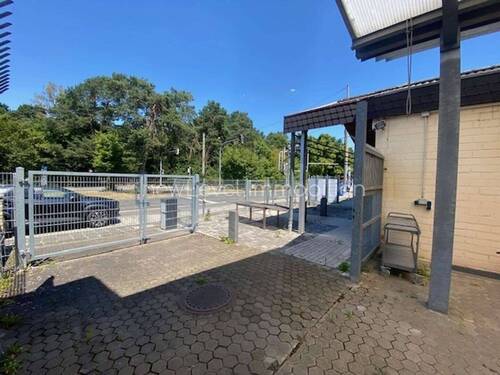 Nordseite - Zufahrt - Grundstück in Nürnberg zum Kaufen