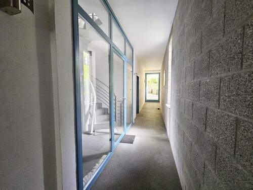 Eingangsbereich - 4 Zimmer Einfamilienhaus zum Kaufen in Solingen