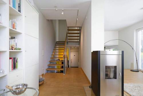 Flur und offenes Wohnzimmer EG - 