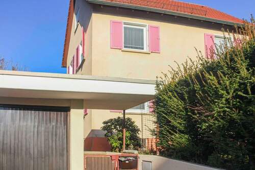 Straßenansicht Haus - Grundstück zum Kaufen in Leinfelden-Echterdingen