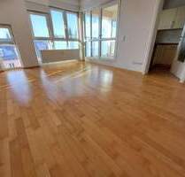 Lichtdurchflutete Wohnung in ruhiger Lage mit Weit- und Bergblick - Geretsried Gartenberg