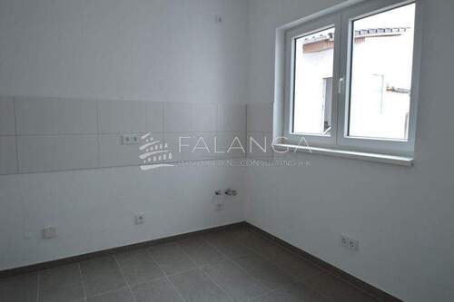 Helle Küche - 2 Zimmer Etagenwohnung in Wiesbaden-Schierstein