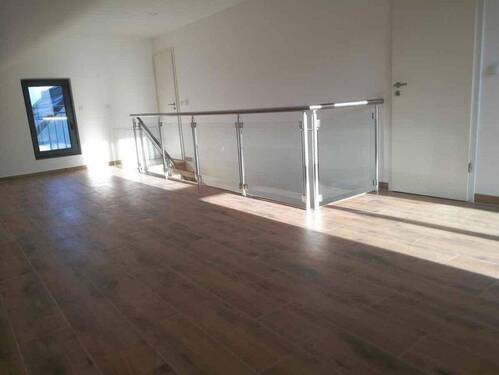 Moderne Treppe Hobbyraum - 