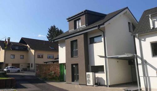 EFH, Privater Innenhof - 5 Zimmer Einfamilienhaus zur Miete in Wächtersbach Aufenau