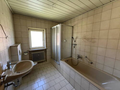 Hauptwohnung - Bad - 
