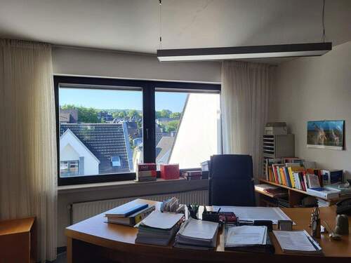 Bild 3 - 4 Zimmer Etagenwohnung in Olpe