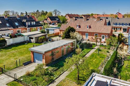 Gartenseite mit Garage - 4 Zimmer Doppelhaushälfte in Lüneburg