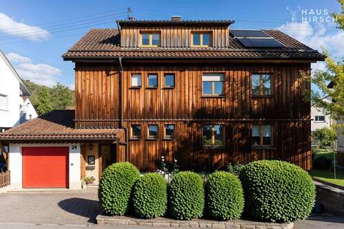 Frontansicht - 8 Zimmer Mehrfamilienhaus, Wohnhaus zum Kaufen in Murrhardt