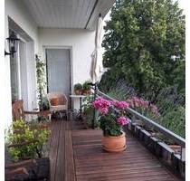 Provisionsfrei: Ruhige 5-Zimmer Wohnung im Grünen, mit optimaler Stadtanbindung und Wärmepumpe - Berlin Lichtenrade