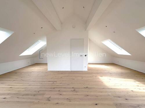 Studio_im_Dachgeschoss - 