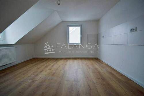 Helle Wohnküche - 3 Zimmer Etagenwohnung in Wiesbaden-Schierstein