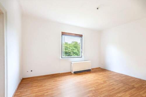 EG - Schlafzimmer - 8 Zimmer Mehrfamilienhaus, Wohnhaus zum Kaufen in Ludwigsburg