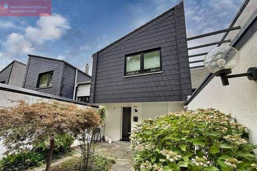 Vorderansicht - Außergewöhnliche Immobilie in Burgdorf-Weststadt