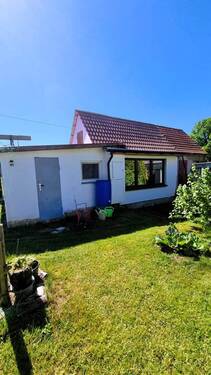 Gästehaus Vorderansicht - 