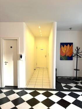 WC 1, Eingang, Garderobe - 5 Zimmer Büro in Düsseldorf