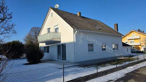 Außenansicht - Charmantes Zuhause mit Raum für Familie, Garten und Lebensqualität