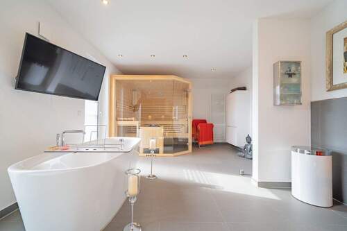 Badezimmer OG Bild 2 - 