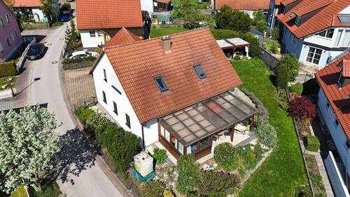 Außenperspektive - 8 Zimmer Einfamilienhaus in Herrieden