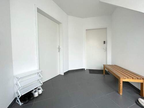 Hausflur - Büro mit 150,00 m² in Wedel zum Kaufen